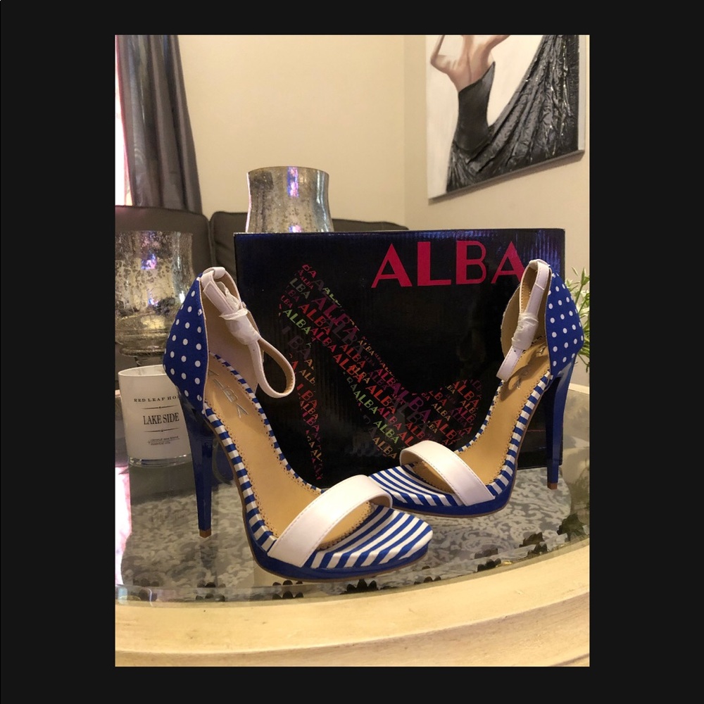 🌈New Alba heels size 7🌈
